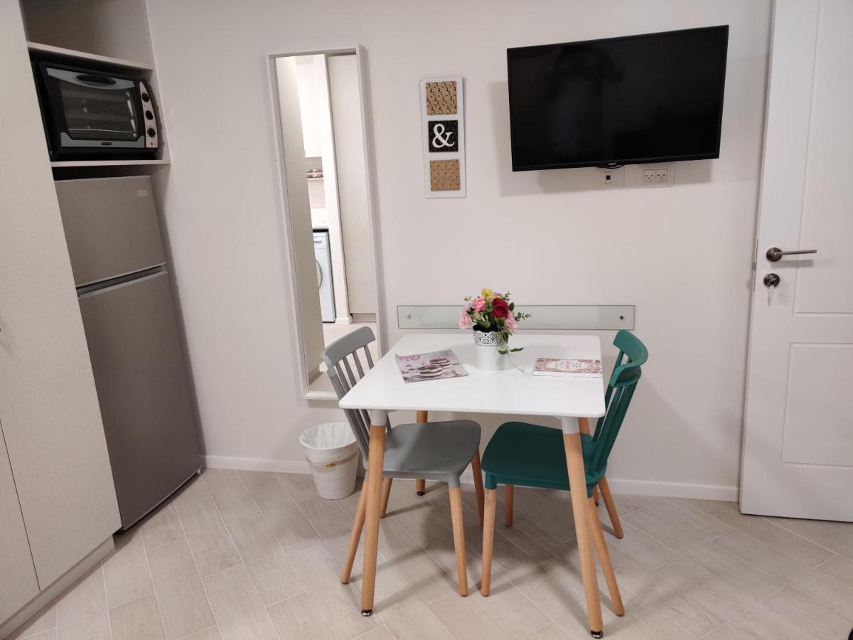 Migdal Luxury Suites Netanya J29 Bagian luar foto