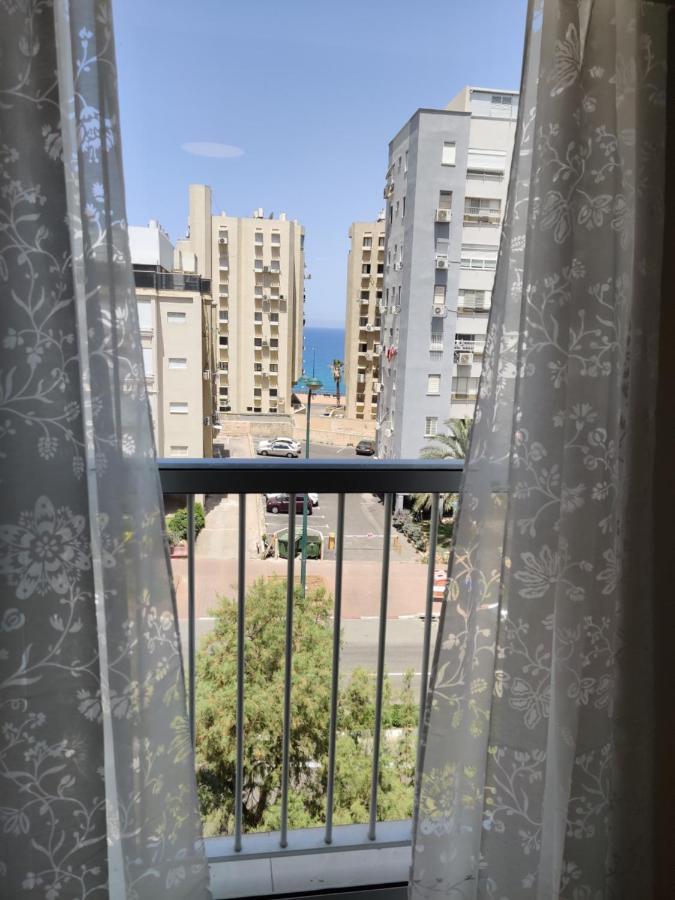 Migdal Luxury Suites Netanya J29 Bagian luar foto