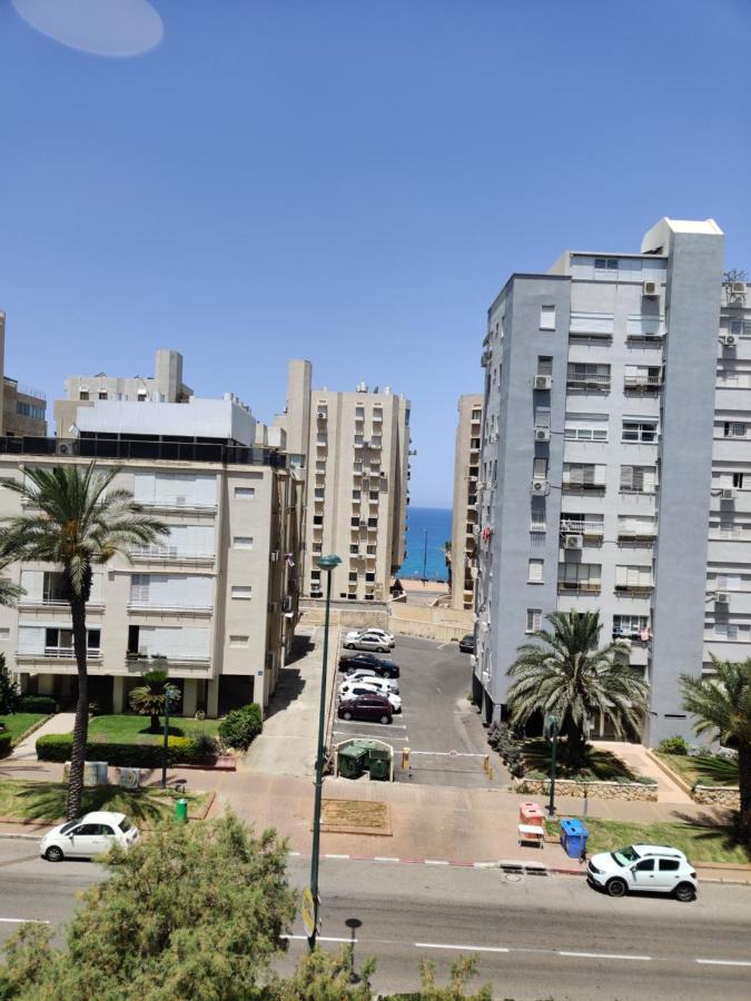 Migdal Luxury Suites Netanya J29 Bagian luar foto