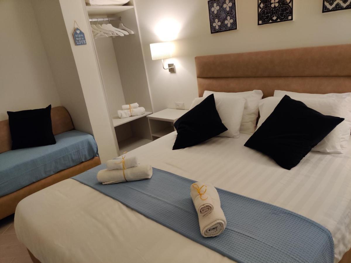 Migdal Luxury Suites Netanya J29 Bagian luar foto