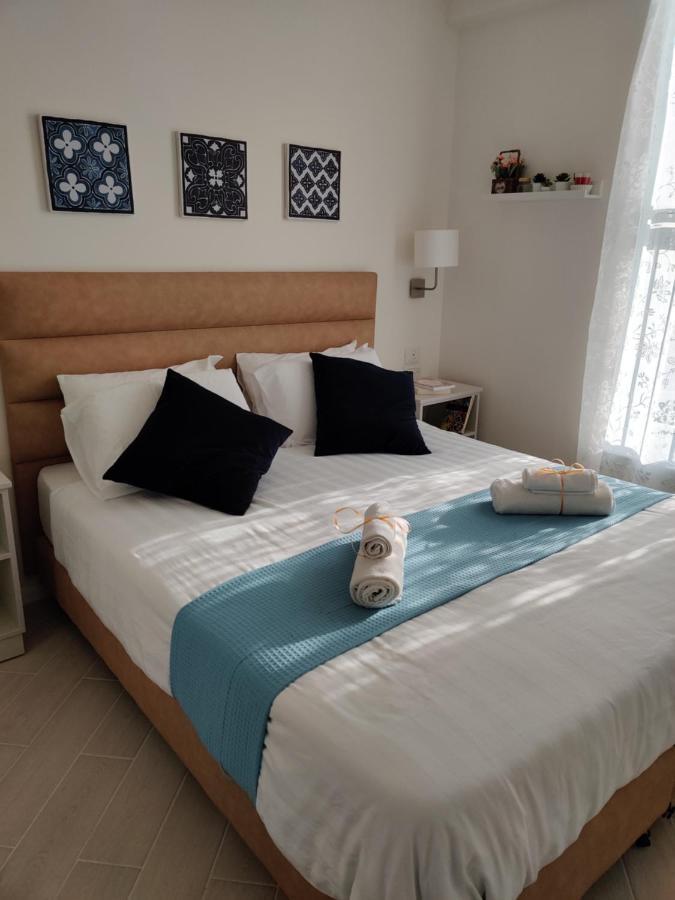 Migdal Luxury Suites Netanya J29 Bagian luar foto