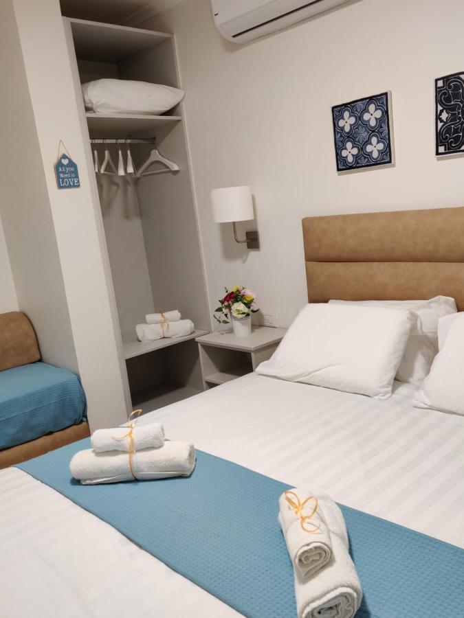 Migdal Luxury Suites Netanya J29 Bagian luar foto