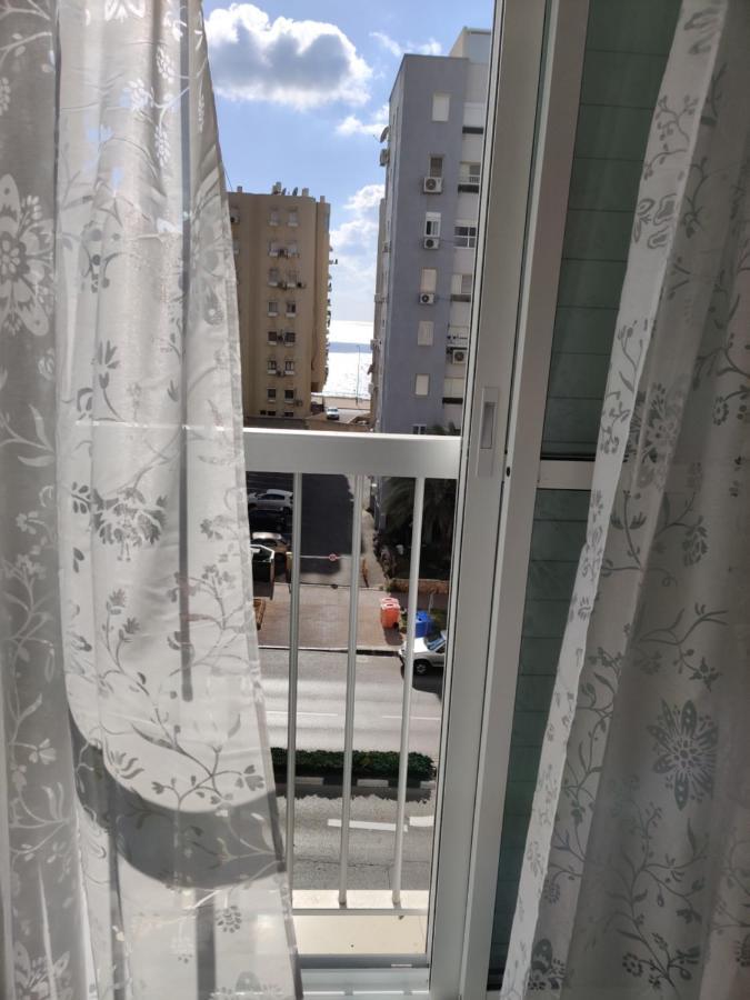 Migdal Luxury Suites Netanya J29 Bagian luar foto