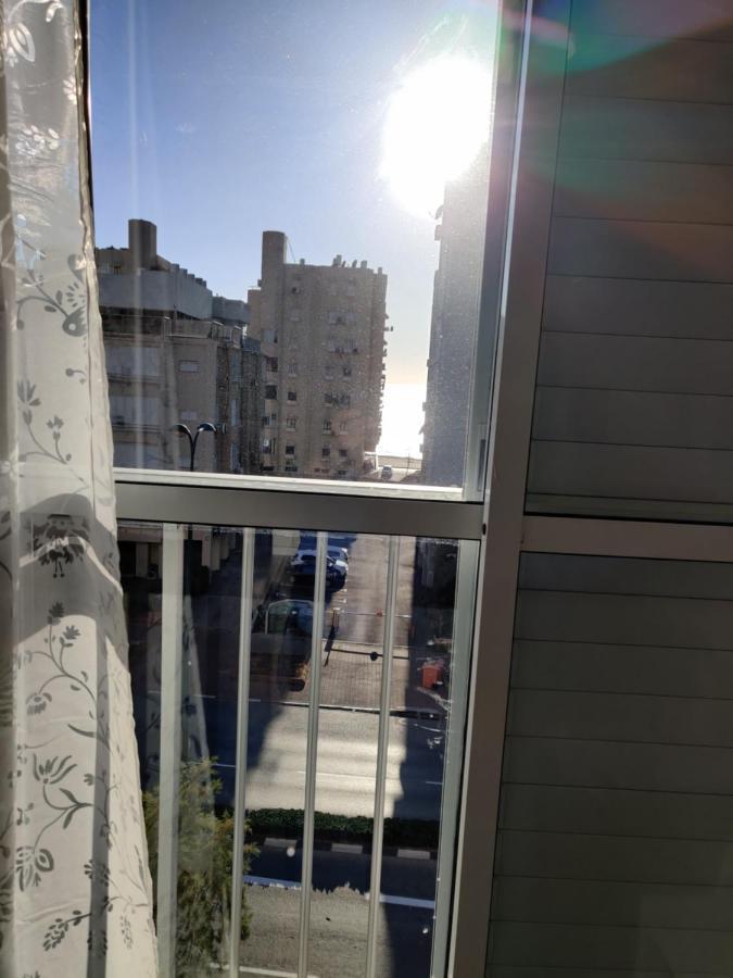 Migdal Luxury Suites Netanya J29 Bagian luar foto