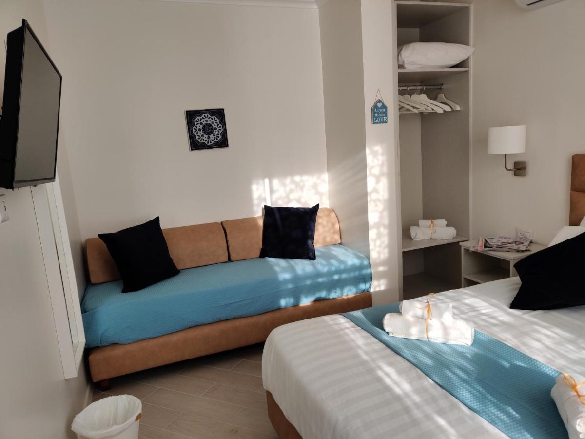 Migdal Luxury Suites Netanya J29 Bagian luar foto