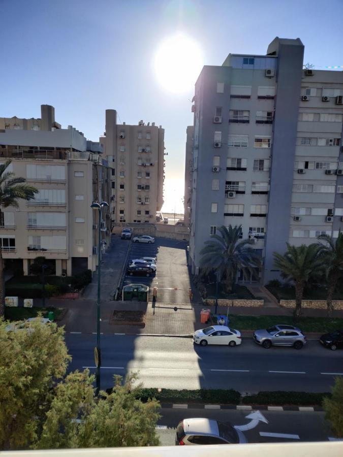 Migdal Luxury Suites Netanya J29 Bagian luar foto
